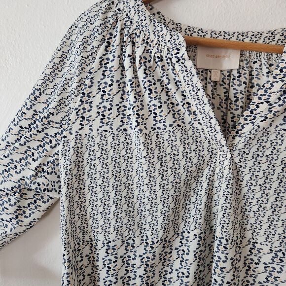 Anthropologie SKIES ARE BLUE Cream Navy balloon sleeve blouse size S Top V Neck - Picture 5 of 11